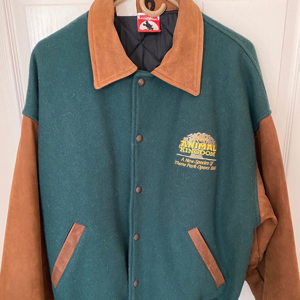 Vintage Disney Animal Kingdom men’s jacket